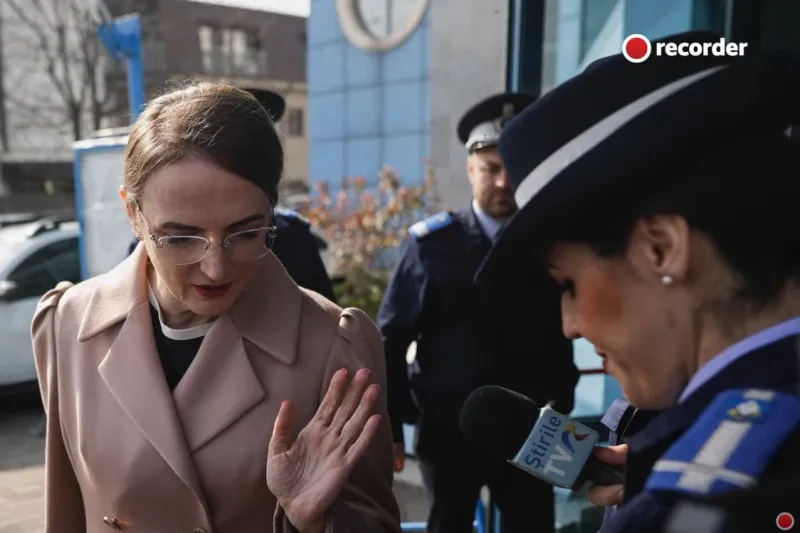 Recorder banii. Cum a urcat Lia Savonea