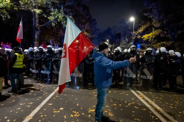 Nawrocki convoacă partidele după intervenția poliției la Curtea Constituțională